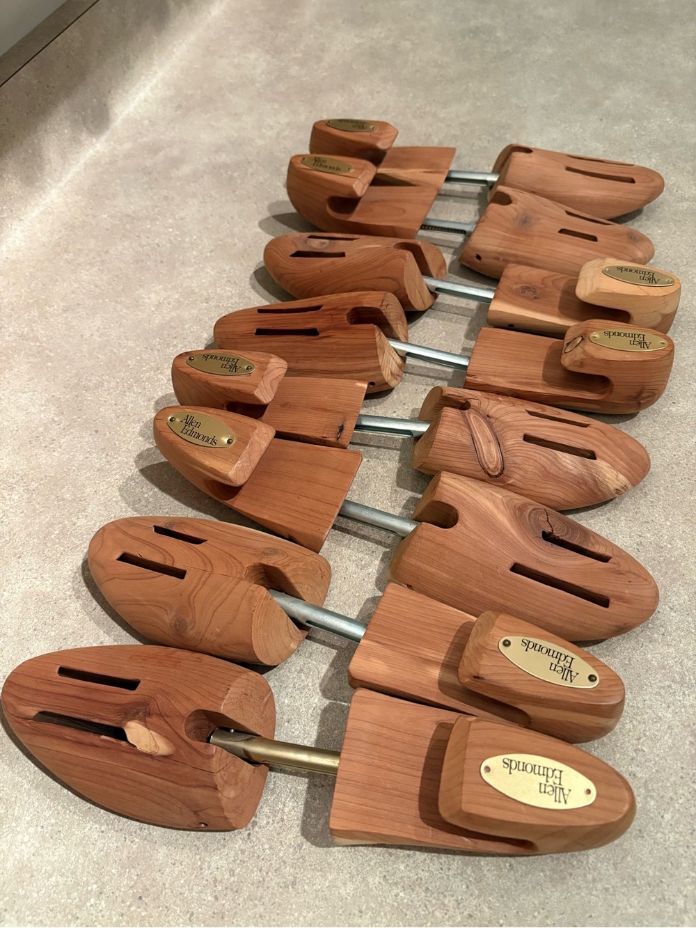 Allen Edmonds Cedar Shoe Trees -lot of 4 pairs men’s small